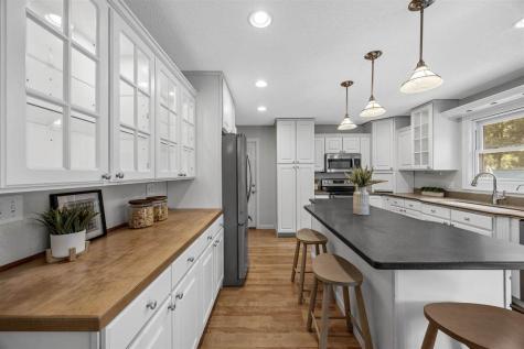 1026 Denbigh Drive Iowa City IA 52246
