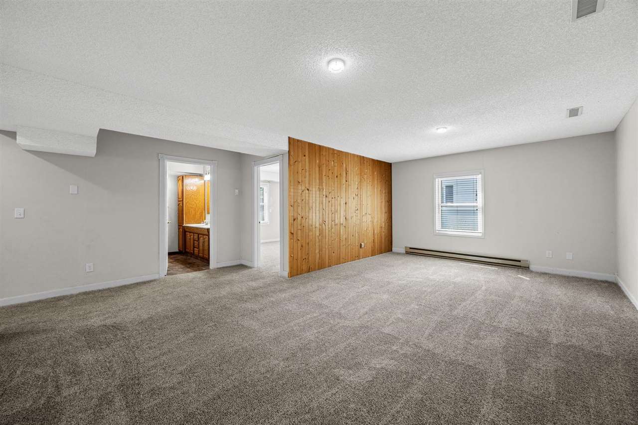 1026 Denbigh Drive Iowa City IA 52246