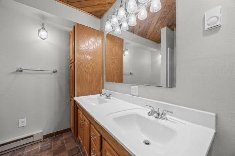 1026 Denbigh Drive Iowa City IA 52246