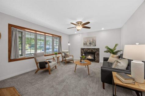 1026 Denbigh Drive Iowa City IA 52246