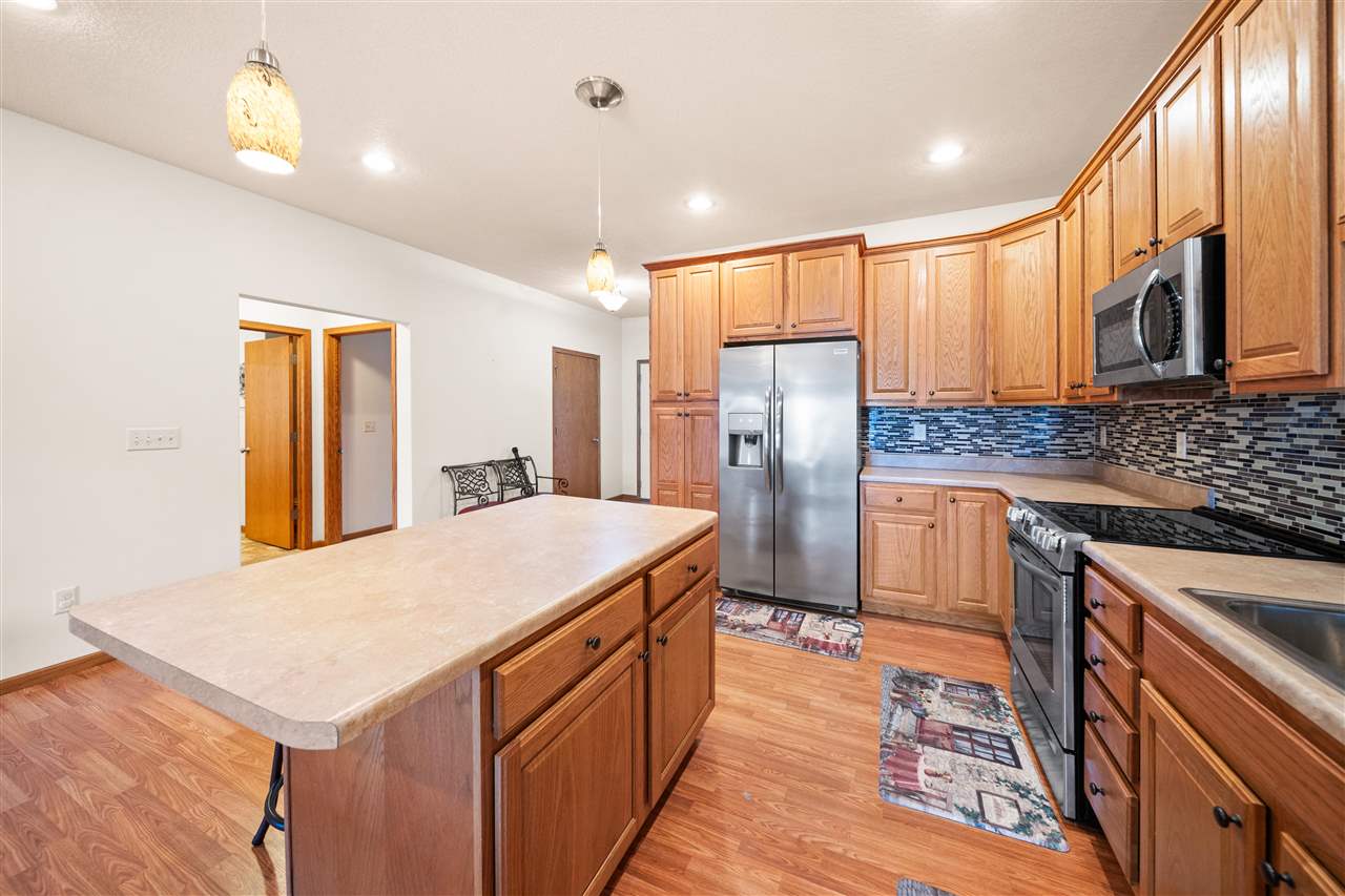 531 Bear Drive Tiffin IA 52340