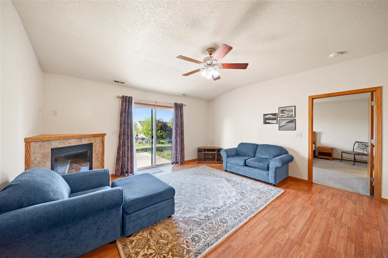 531 Bear Drive Tiffin IA 52340