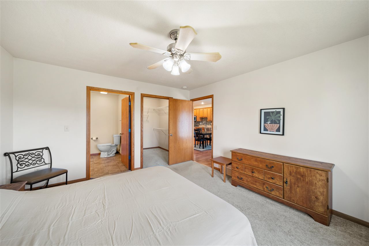 531 Bear Drive Tiffin IA 52340
