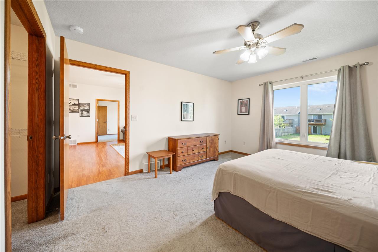 531 Bear Drive Tiffin IA 52340