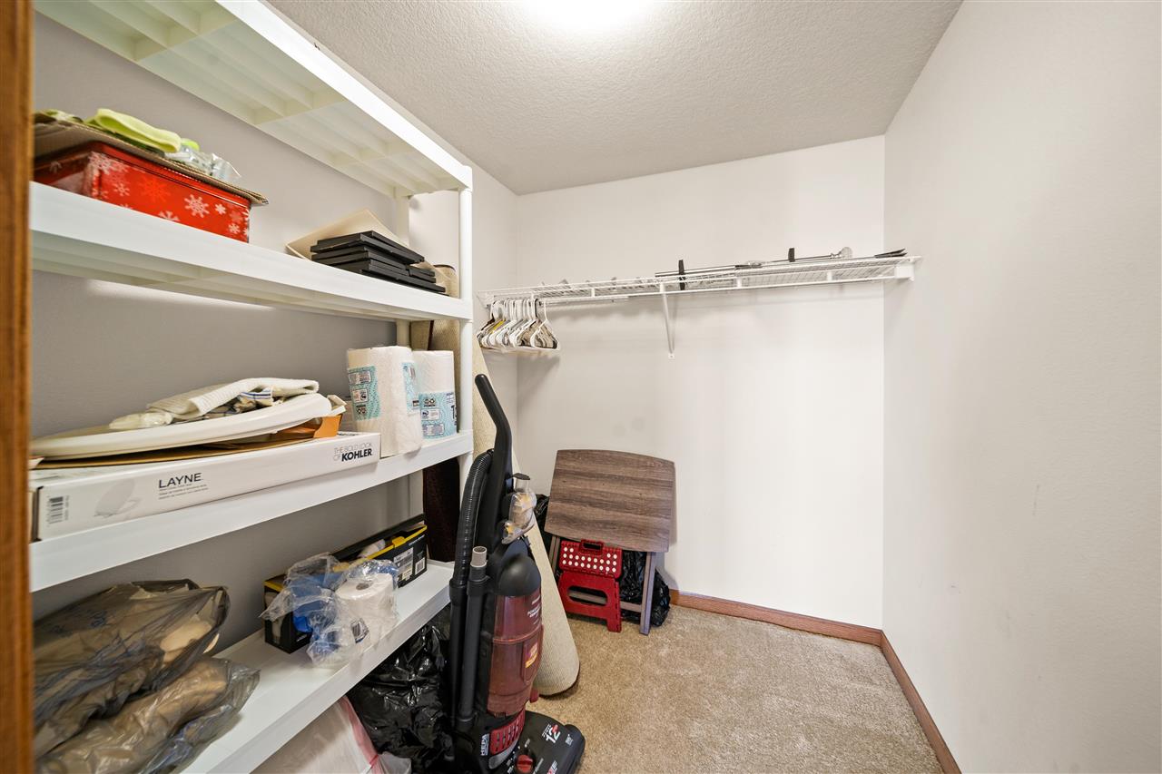 531 Bear Drive Tiffin IA 52340