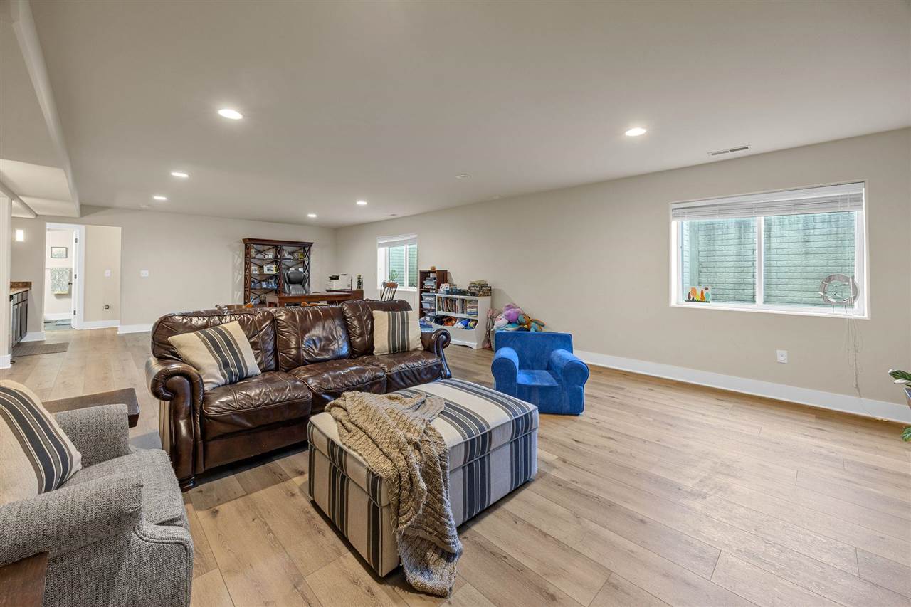465 Carlyle Drive North Liberty IA 52317