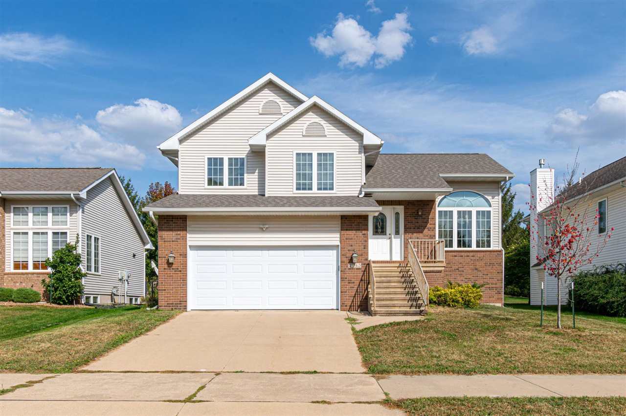 2043 Timber Lane Coralville IA 52241