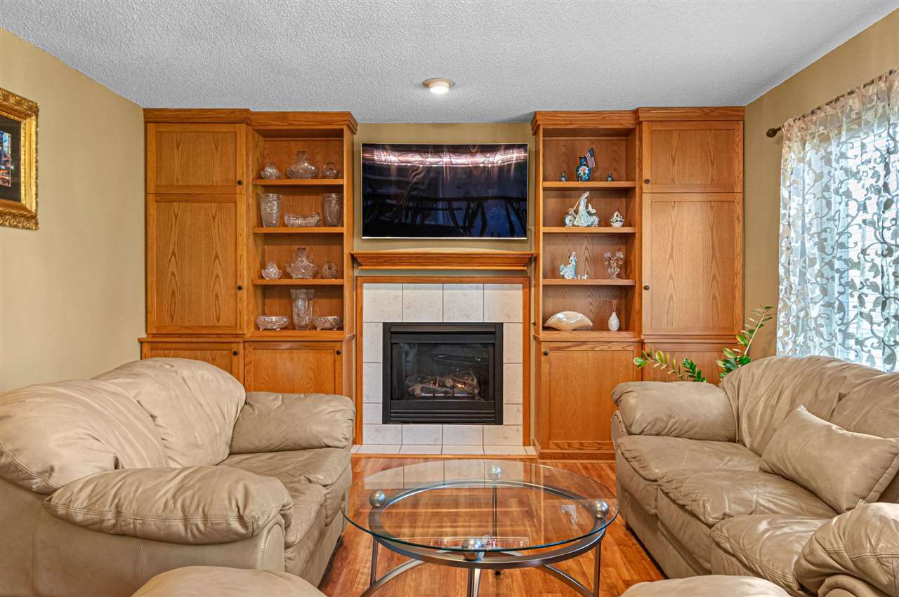 2043 Timber Lane Coralville IA 52241