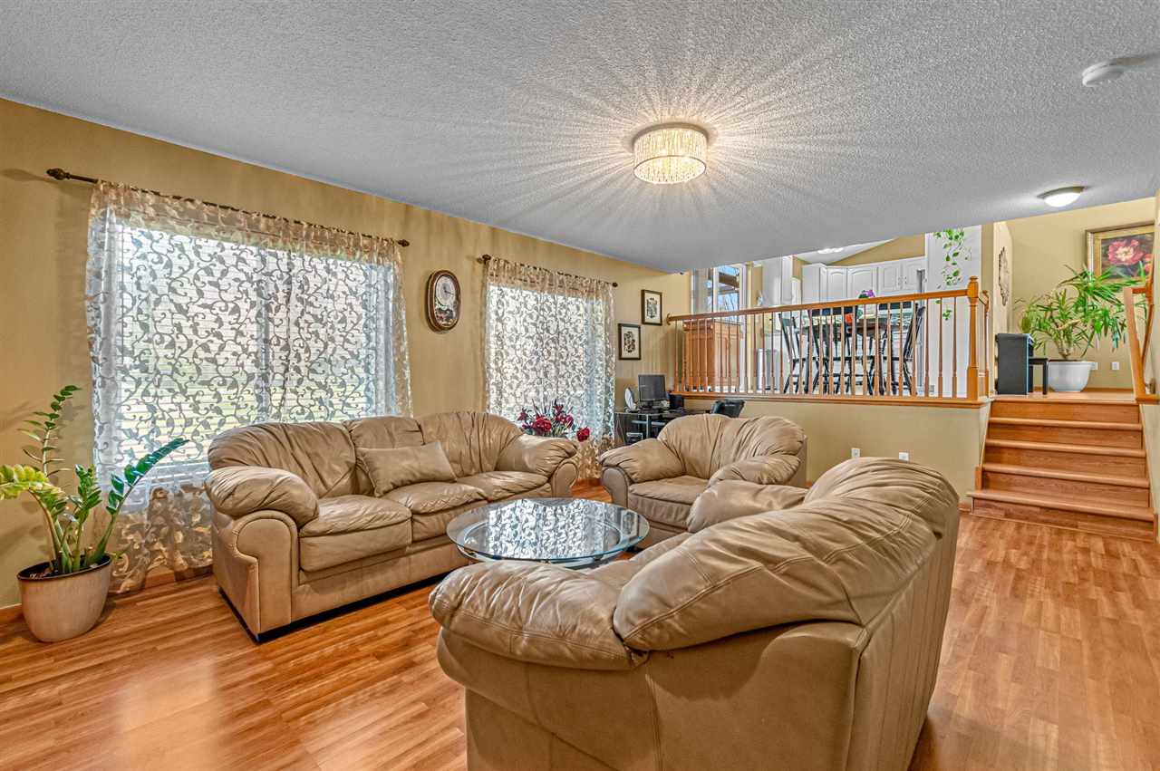 2043 Timber Lane Coralville IA 52241