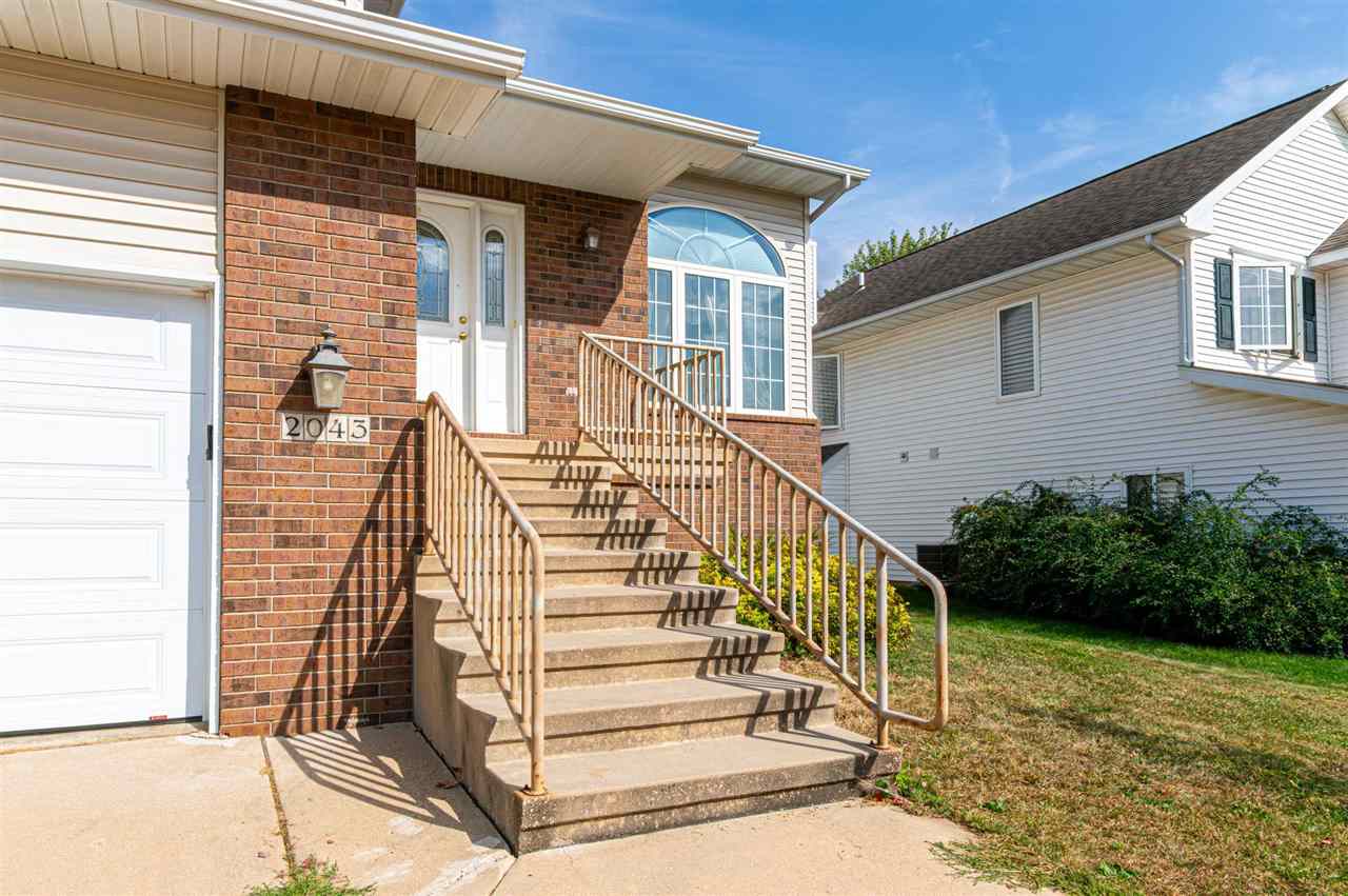 2043 Timber Lane Coralville IA 52241