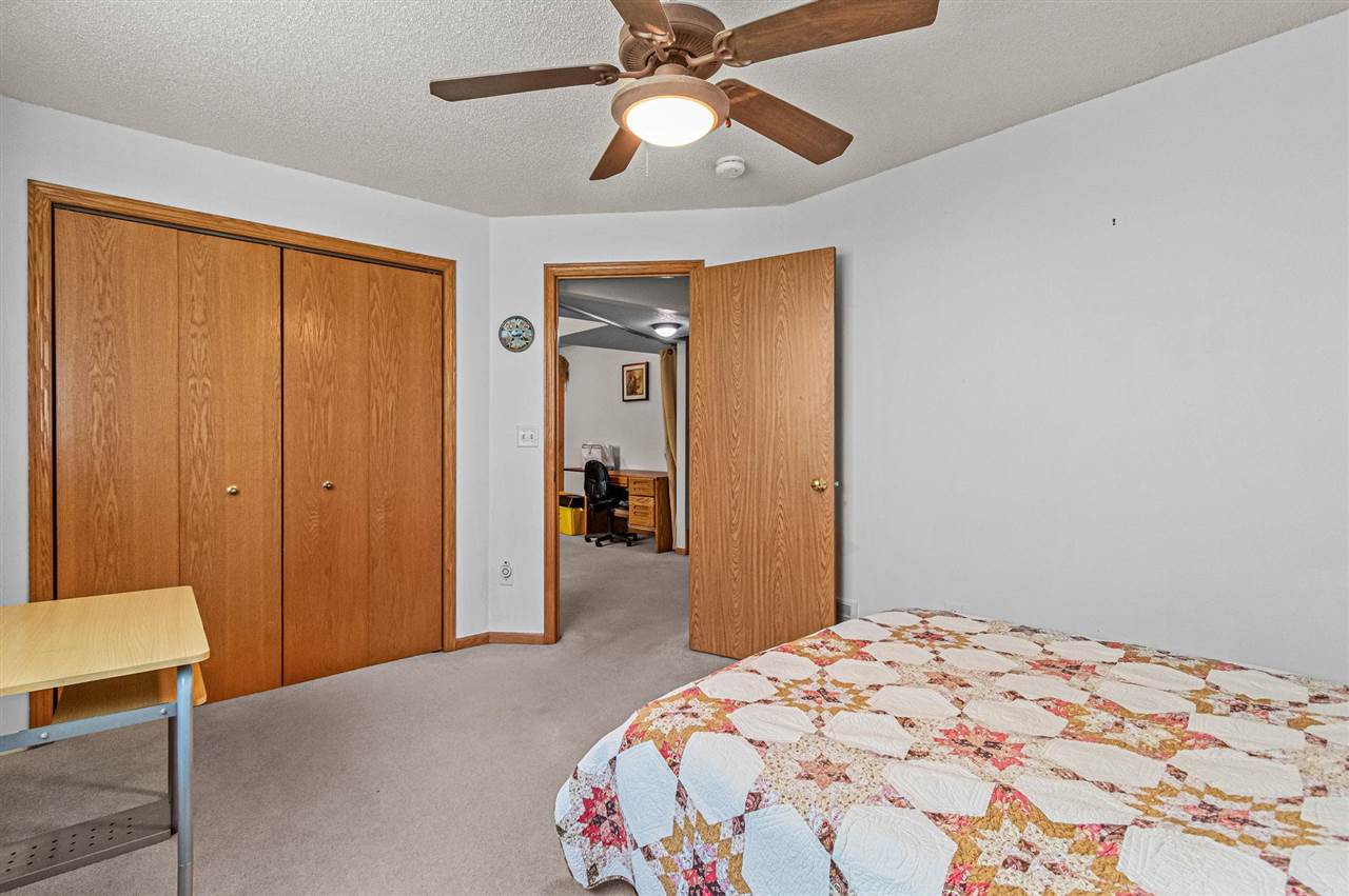 2043 Timber Lane Coralville IA 52241
