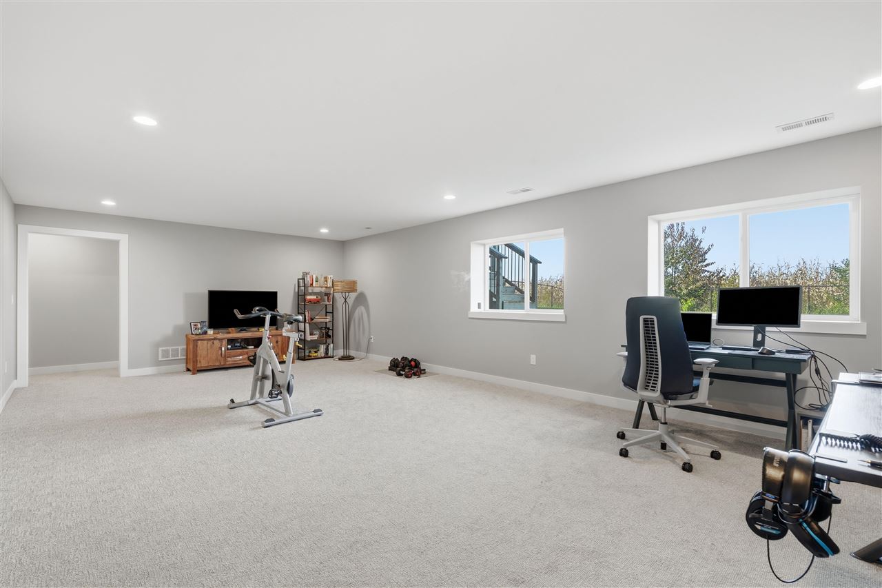900 Beck Drive Solon IA 52333