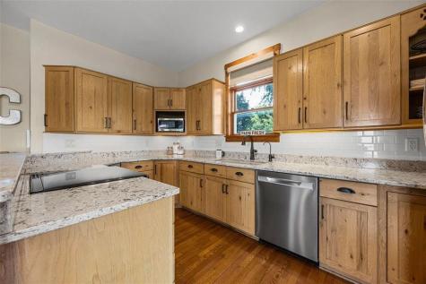 1424 240th Street Tipton IA 52772