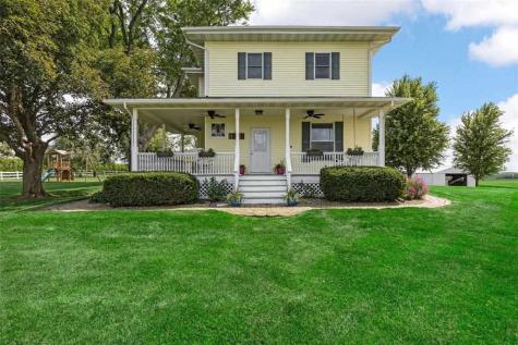 1424 240th Street Tipton IA 52772