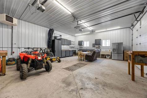 1424 240th Street Tipton IA 52772