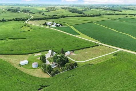 1424 240th Street Tipton IA 52772
