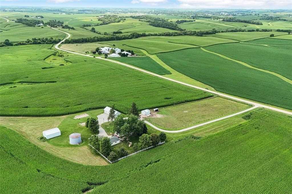 1424 240th Street Tipton IA 52772