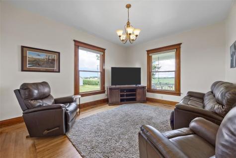 1424 240th Street Tipton IA 52772