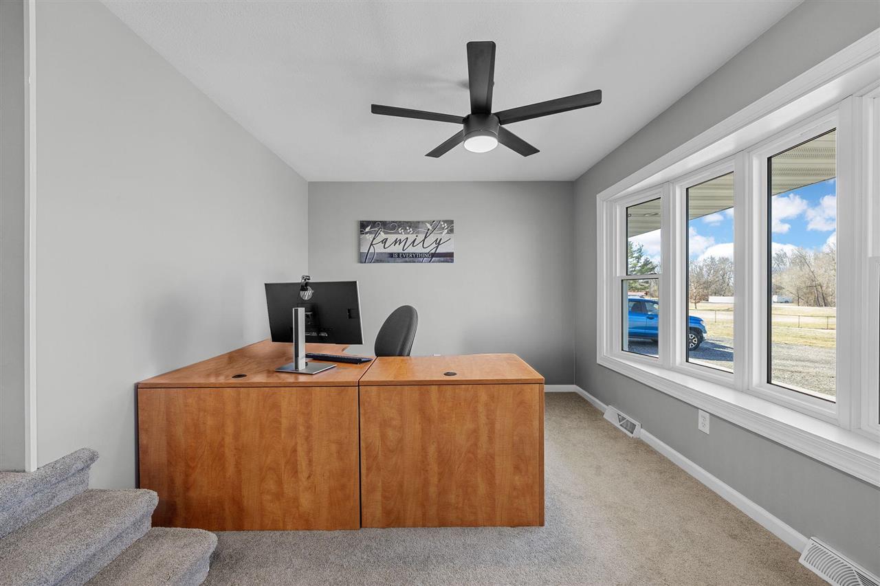 1105 Maple Street Robins IA 52328