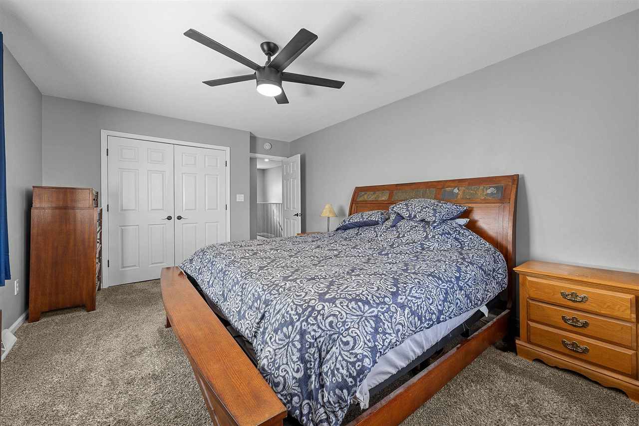 1105 Maple Street Robins IA 52328