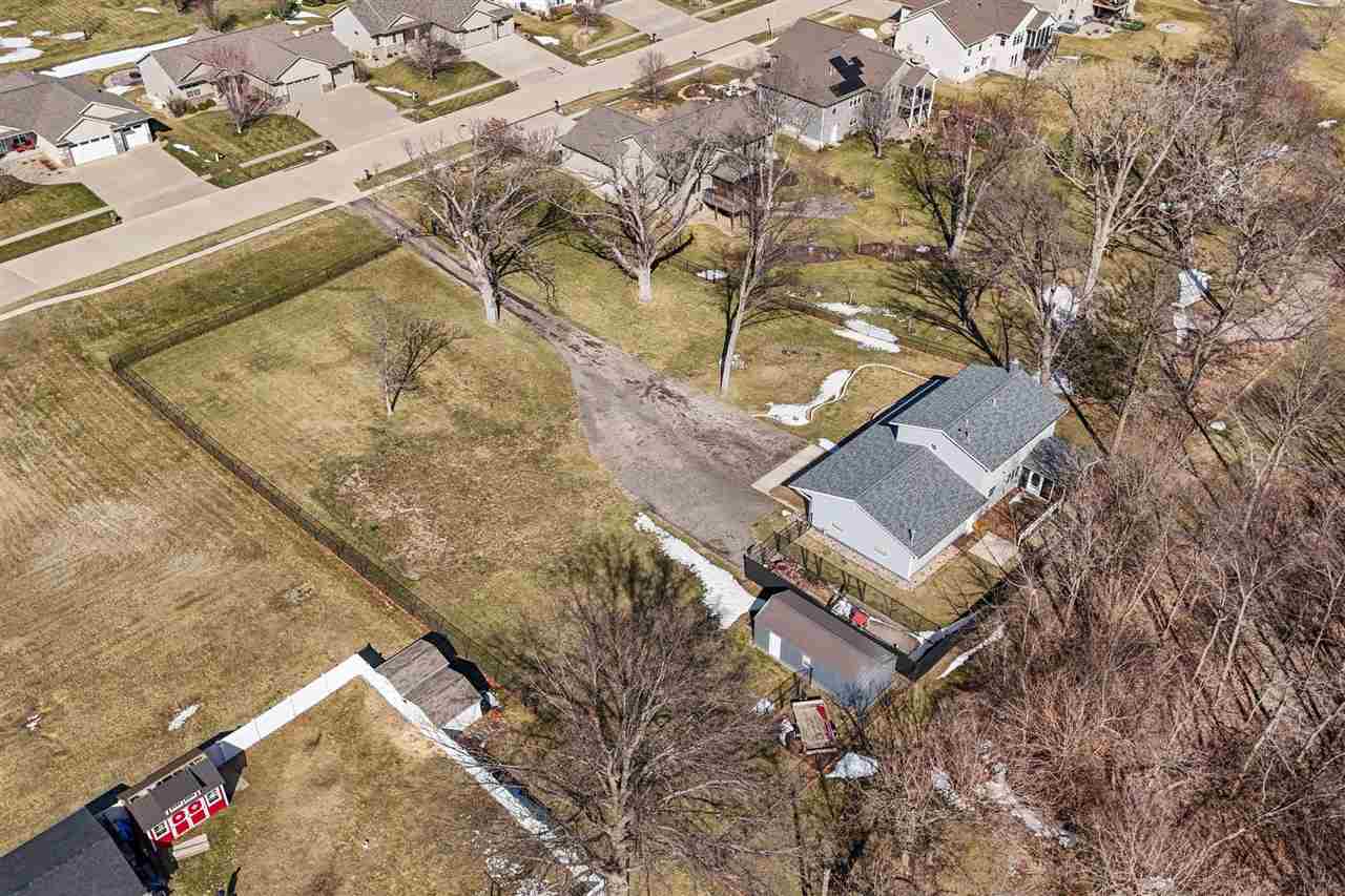 1105 Maple Street Robins IA 52328