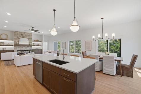 802 Crestview Drive Solon IA 52333