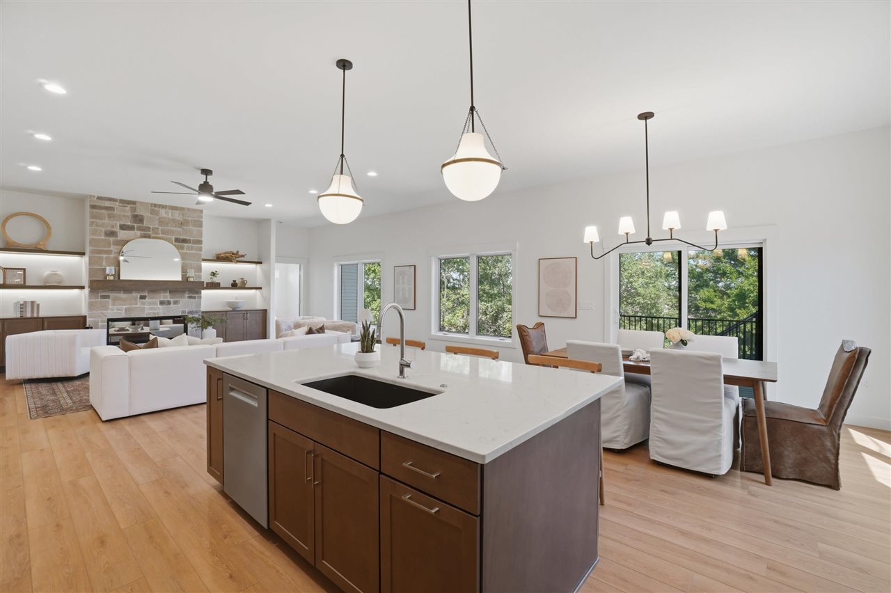 802 Crestview Drive Solon IA 52333
