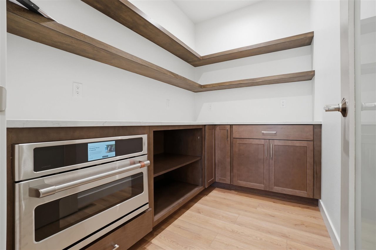 802 Crestview Drive Solon IA 52333