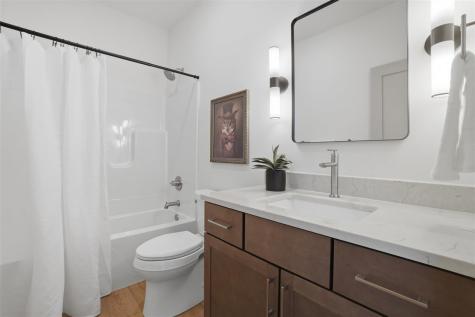802 Crestview Drive Solon IA 52333