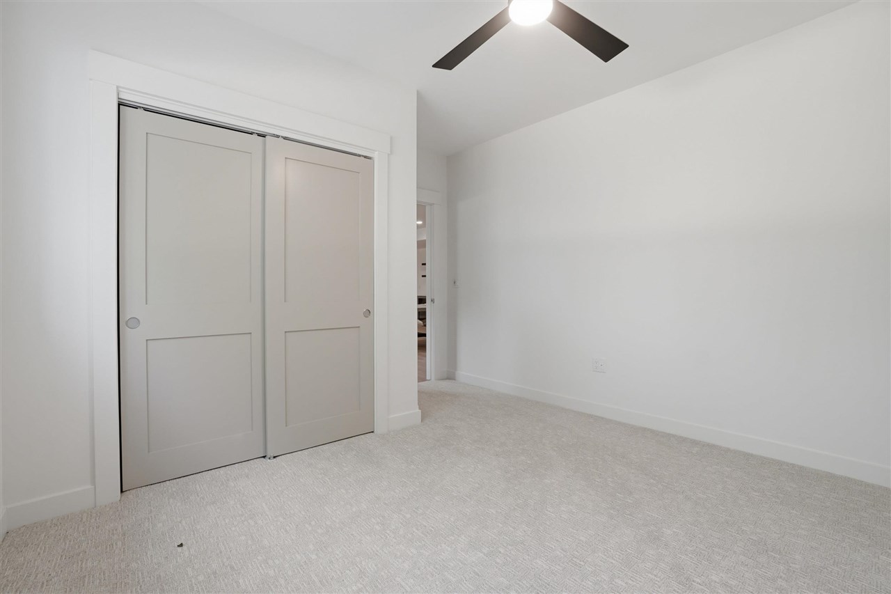 802 Crestview Drive Solon IA 52333