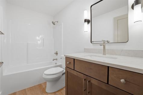 802 Crestview Drive Solon IA 52333