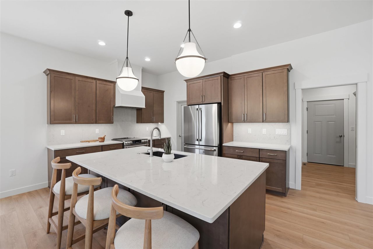 802 Crestview Drive Solon IA 52333