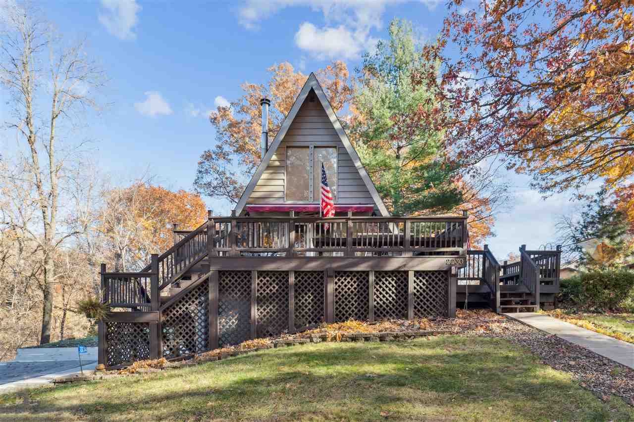 North Liberty IA, 2230 Valley Road NE