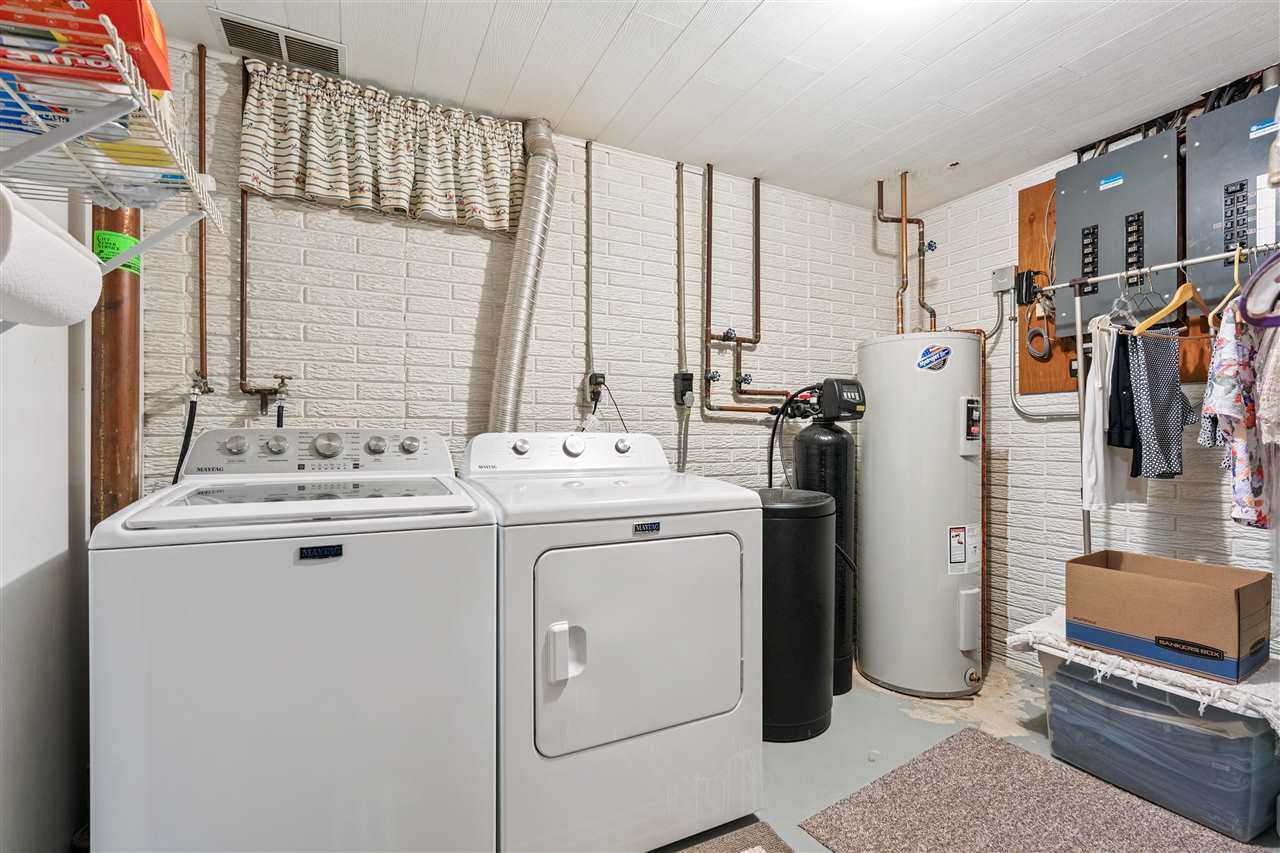 2230 Valley Road NE North Liberty IA 52317