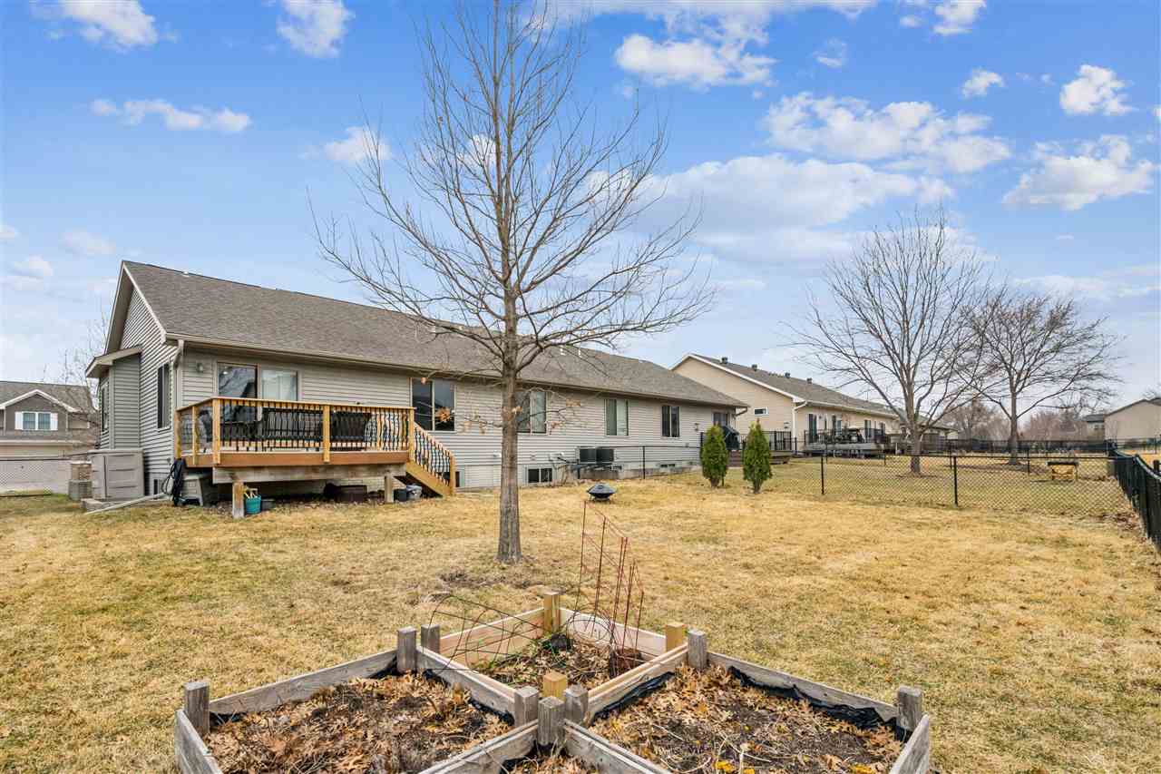 242 S Stewart Street North Liberty IA 52317