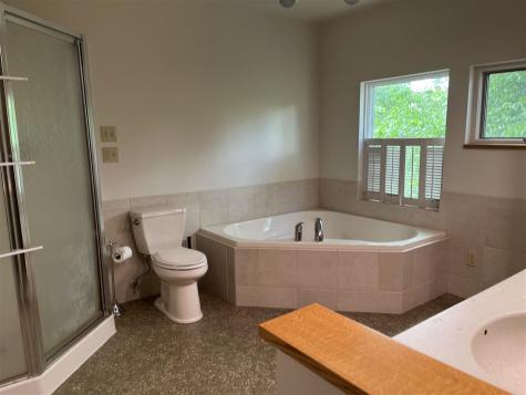 2624 Bluffwood Circle Iowa City IA 52245