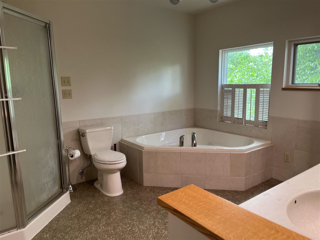 2624 Bluffwood Circle Iowa City IA 52245