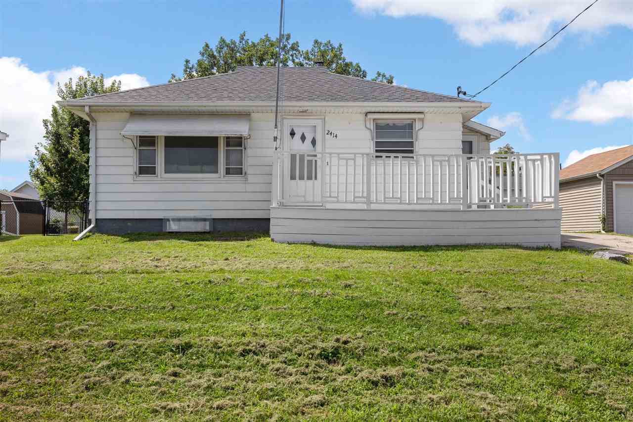 Cedar Rapids IA, 2414 Bowling Street SW