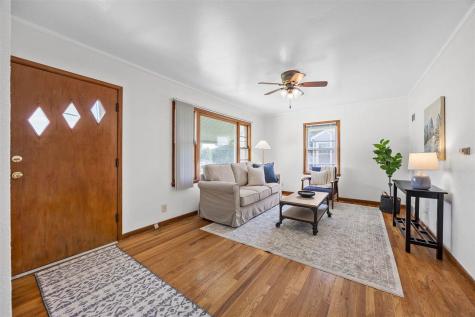2414 Bowling Street SW Cedar Rapids IA 52404