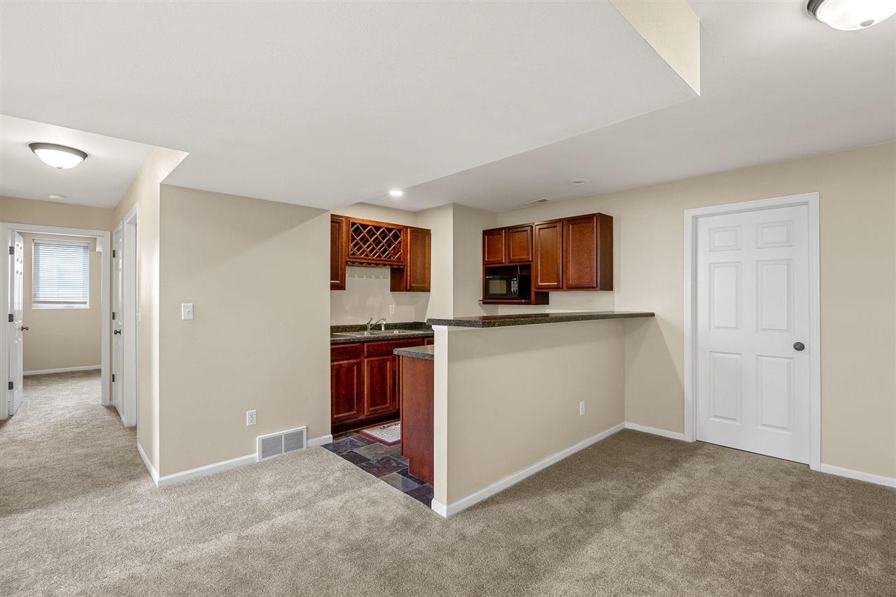1675 Grizzly Trail North Liberty IA 52317