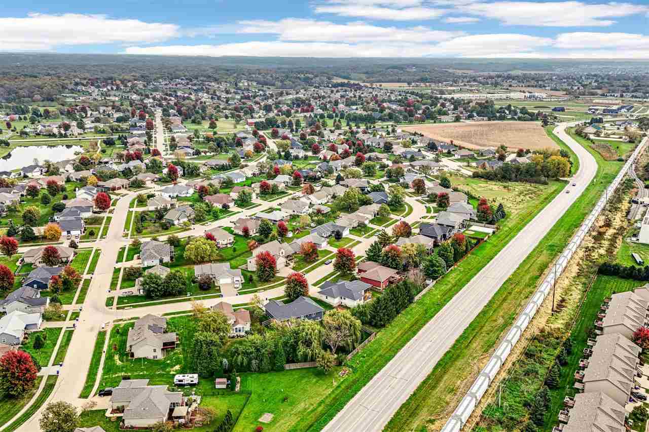 1675 Grizzly Trail North Liberty IA 52317