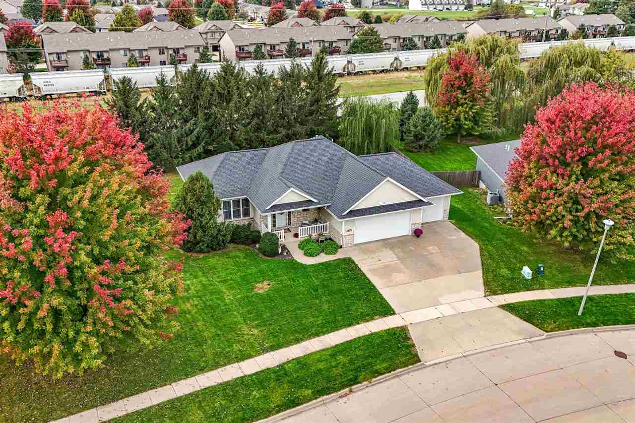1675 Grizzly Trail North Liberty IA 52317