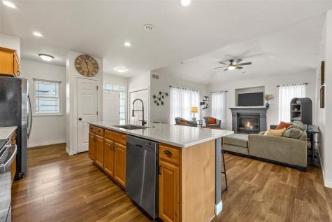 1675 Grizzly Trail North Liberty IA 52317
