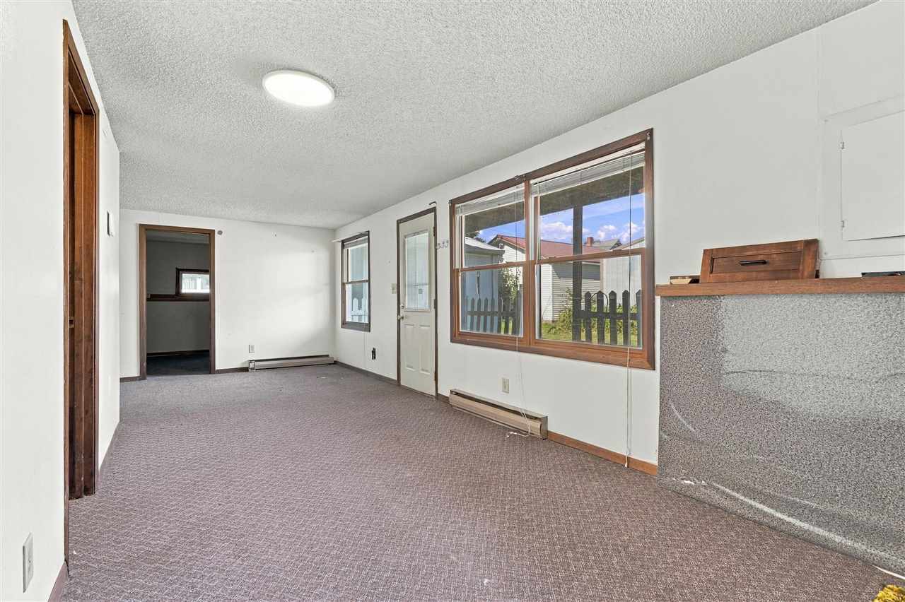 150 W Adams Street Marengo IA 52301