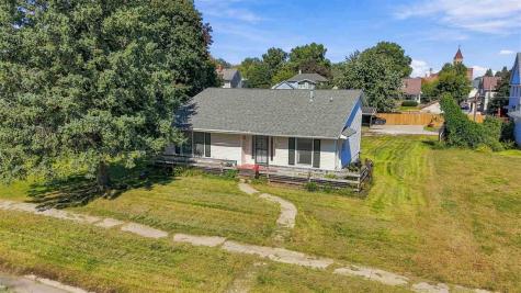 150 W Adams Street Marengo IA 52301
