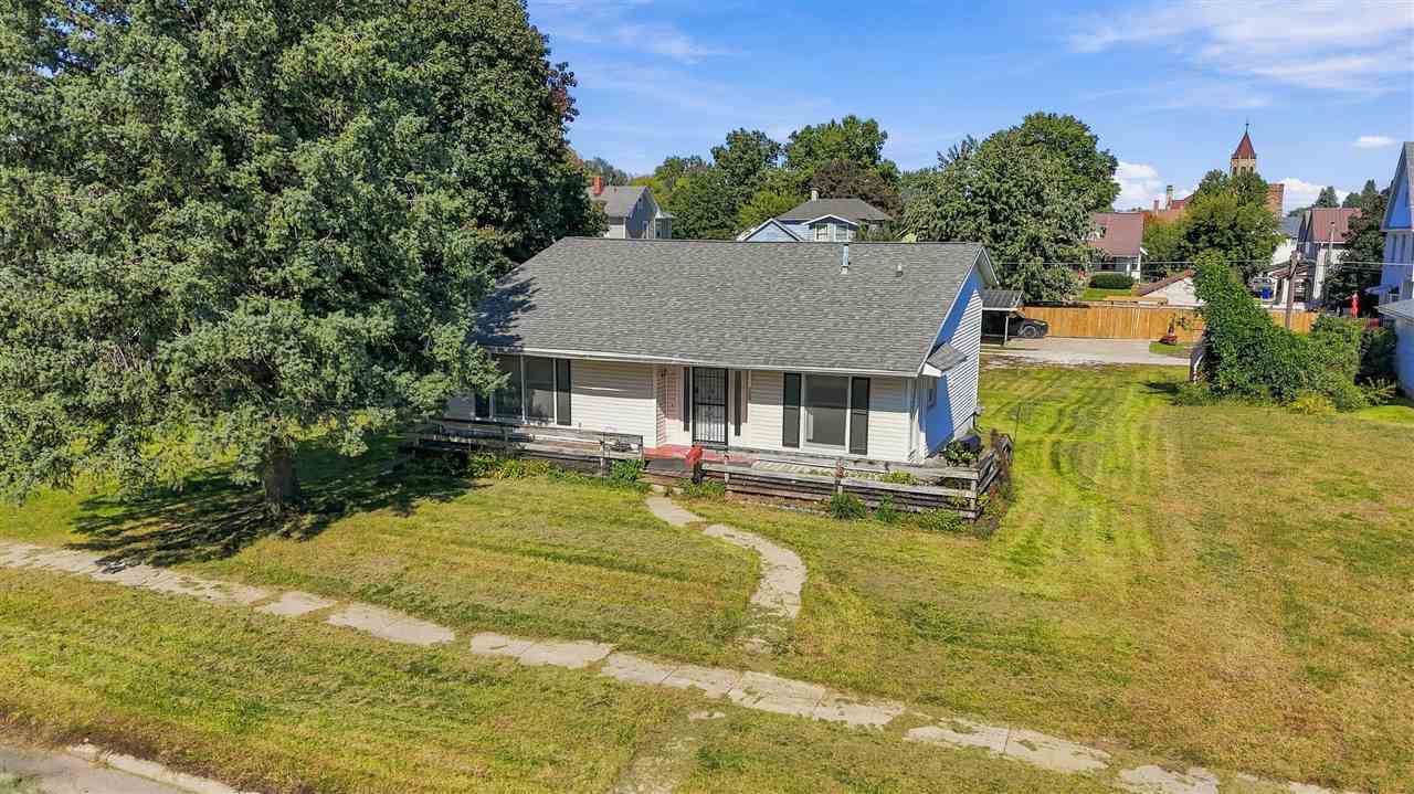 150 W Adams Street Marengo IA 52301
