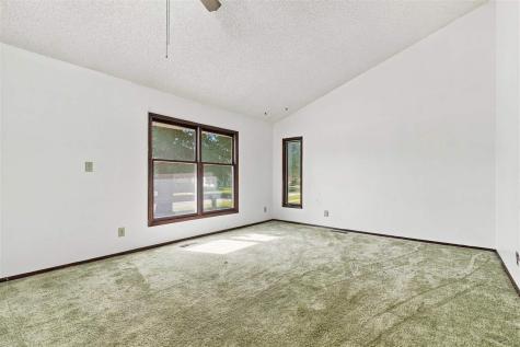 150 W Adams Street Marengo IA 52301