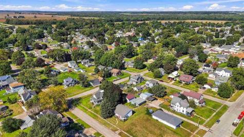 150 W Adams Street Marengo IA 52301