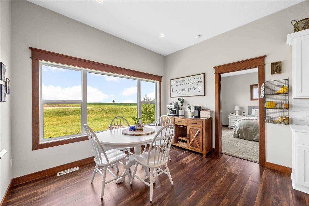 3176 Artesian Road Marion IA 52302