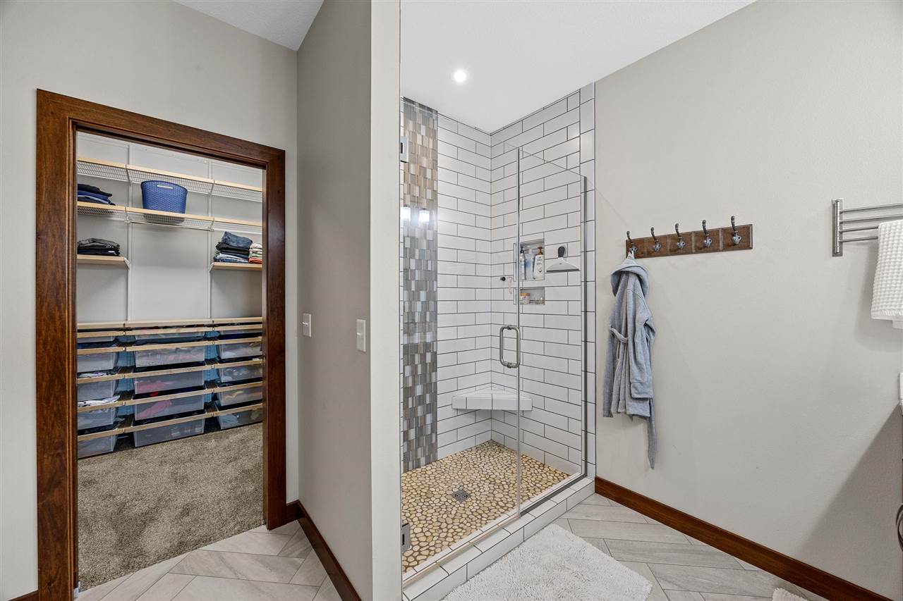3176 Artesian Road Marion IA 52302